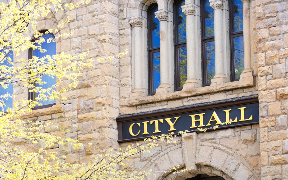 To shore up American democracy, look to city hall 