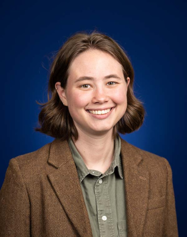 Headshot of Anna Pomper